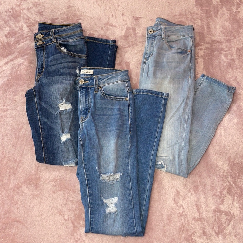 BUNDLE of Distressed Blue Jeans 💙